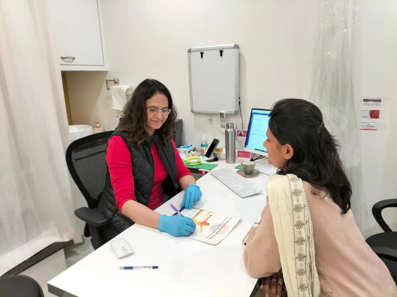 Best Gynecologist in Jaipur - Dr. Vibha Chaturvedi Sharma — photo gallery 5