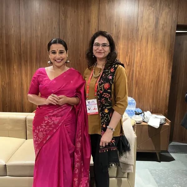 Dr. Vibha Chaturvedi Sharma at a medical conference — visual journey 8